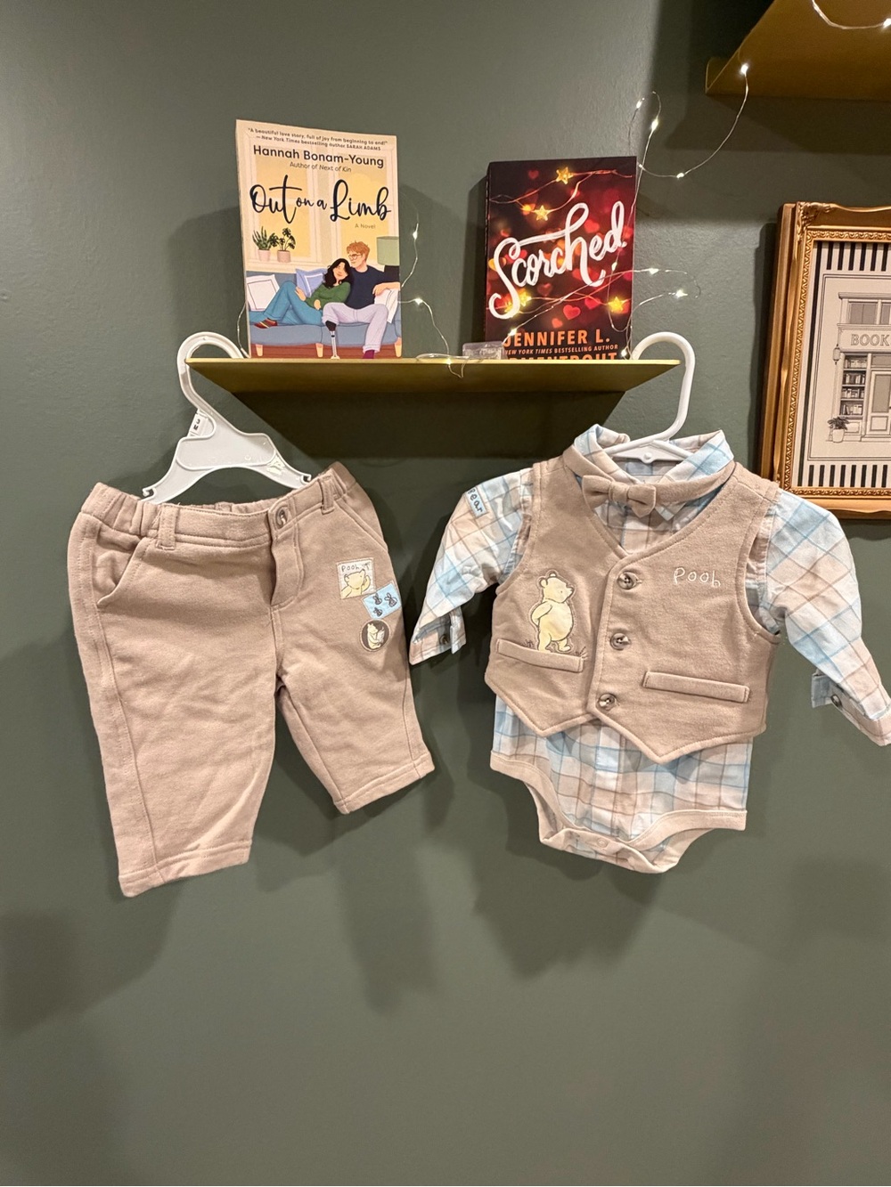Classic Winnie The Pooh Baby Vest & Pant Set